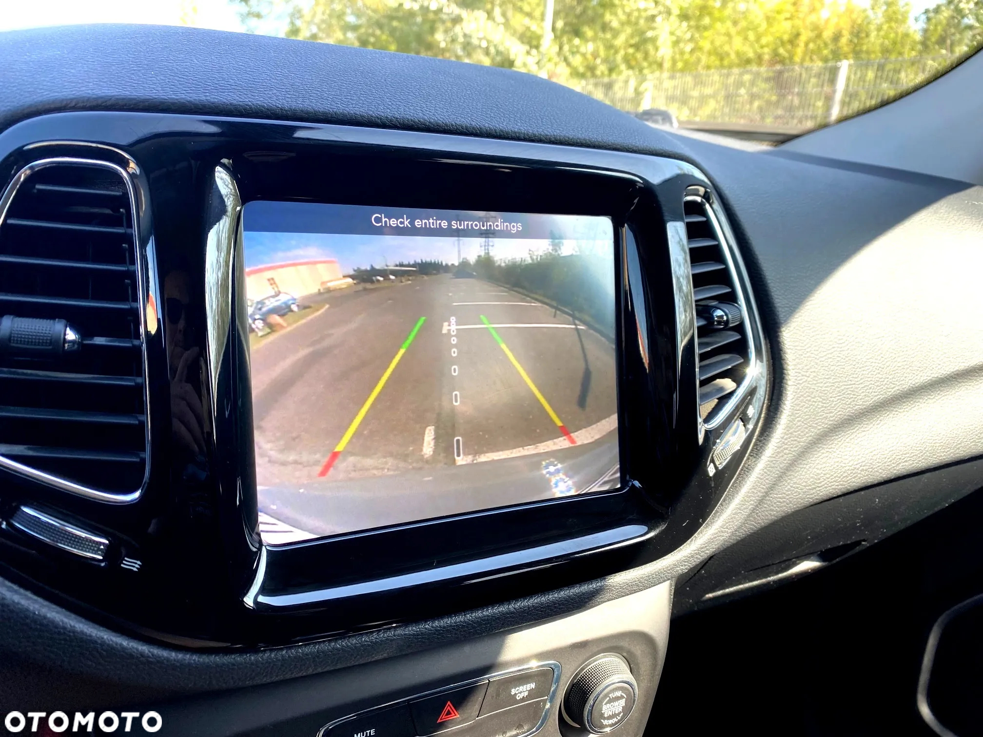 Jeep Compass - 19