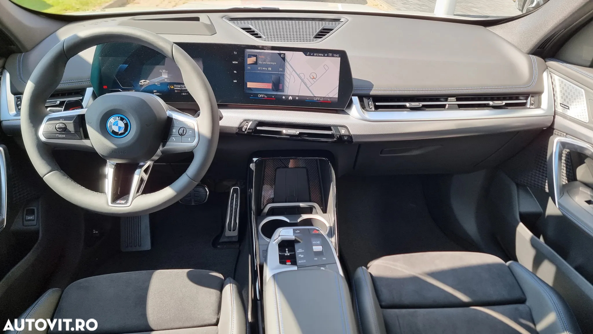 BMW iX1 eDrive20 - 8