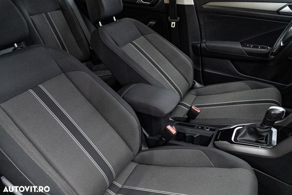 Volkswagen T-ROC 1.5 TSI DSG Style - 38