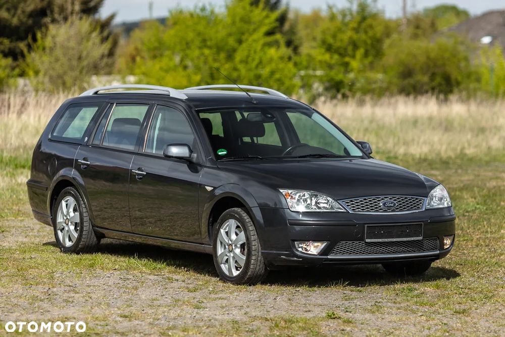 Ford Mondeo 1.8 Ghia - 3