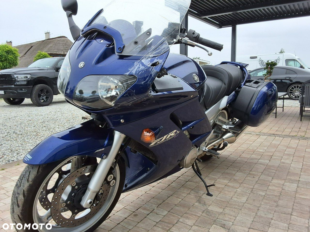 Yamaha FJR - 11