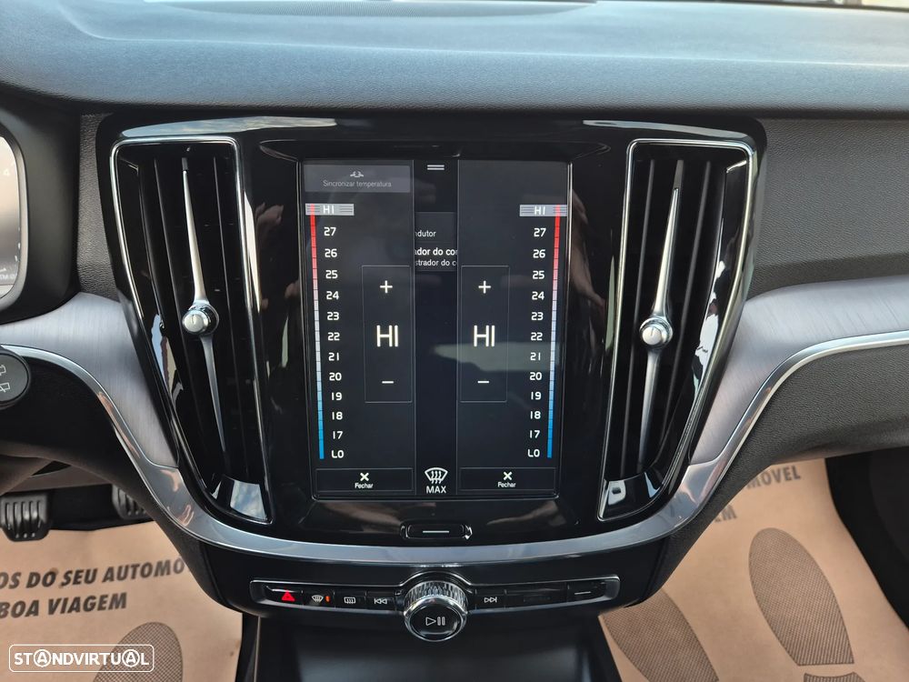 Volvo V60 2.0 D3 Momentum Plus - 29