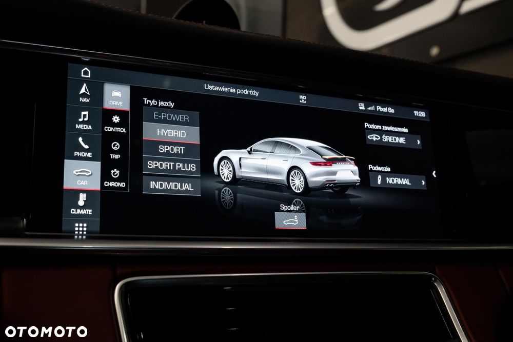 Porsche Panamera 4 E-Hybrid - 23