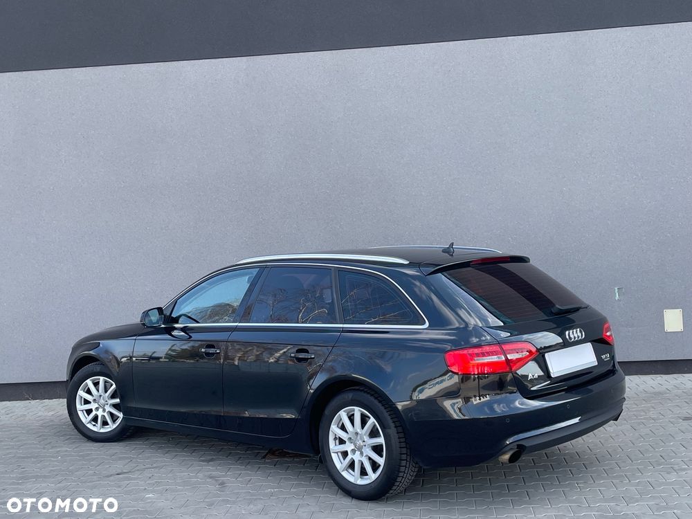 Audi A4 Avant - 25