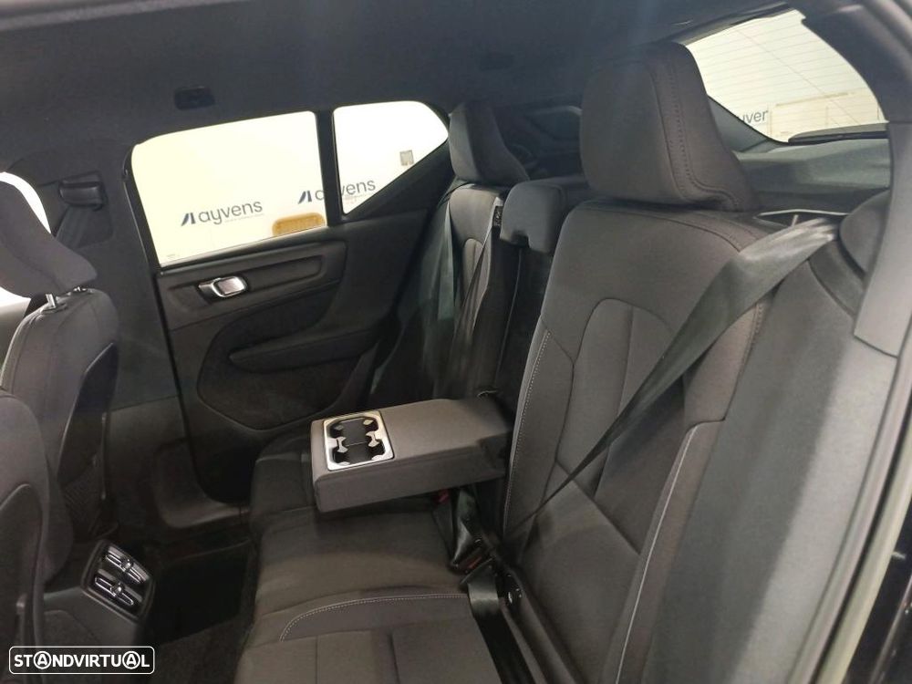 Volvo XC 40 Recharge Plus - 10