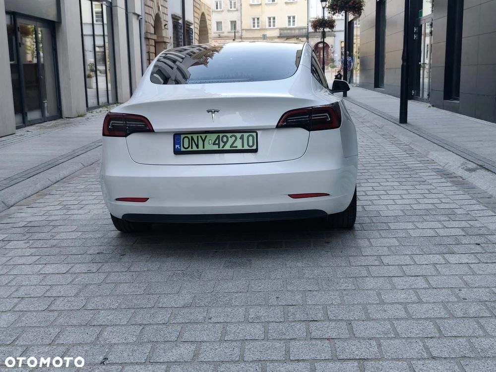 Tesla Model 3 RWD - 10