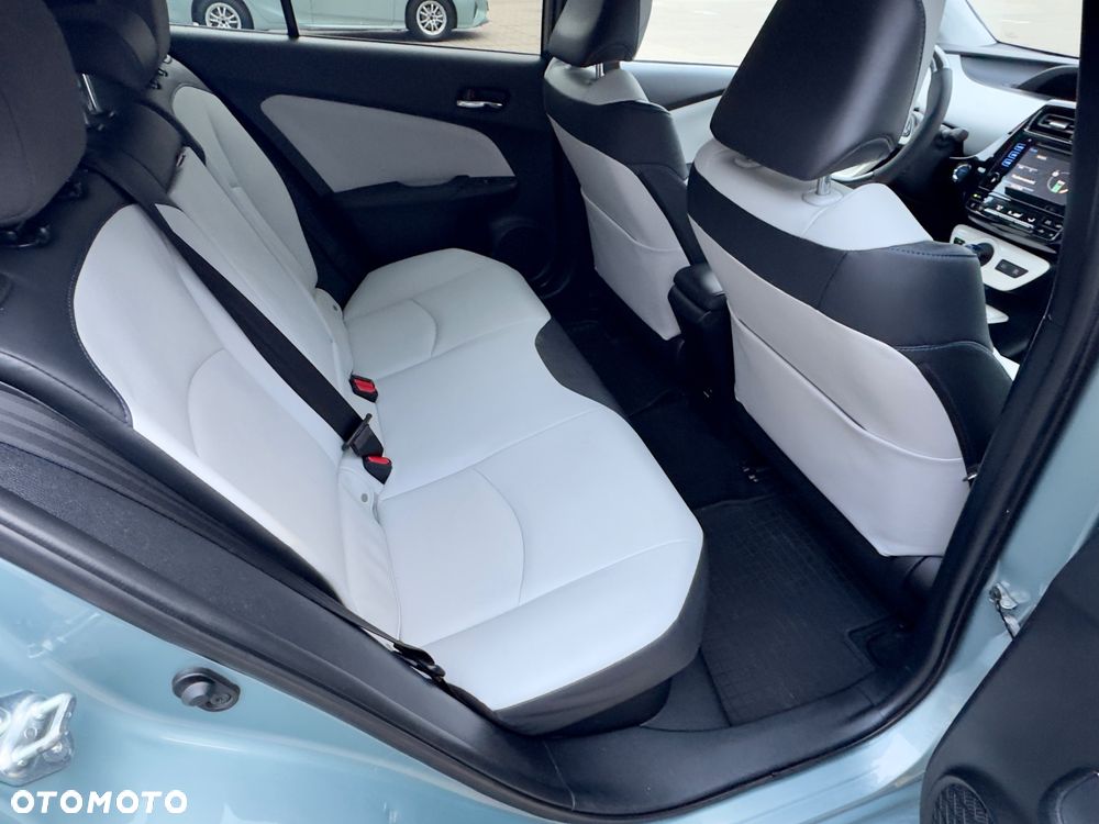 Toyota Prius 1.8 Hybrid Executive - 16