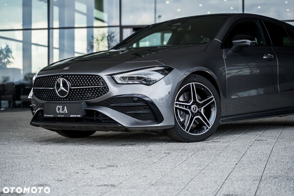 Mercedes-Benz CLA - 2