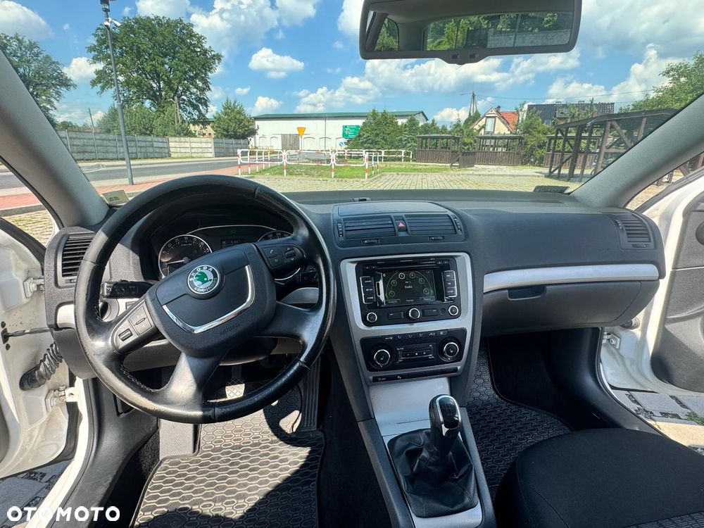 Skoda Octavia 1.6 TDI Family - 8
