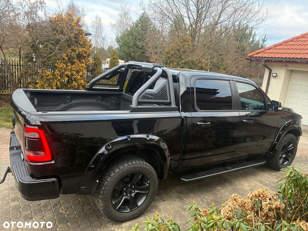 RAM 1500 5.7 Crew Cab Shortbed Bighorn Black - 25