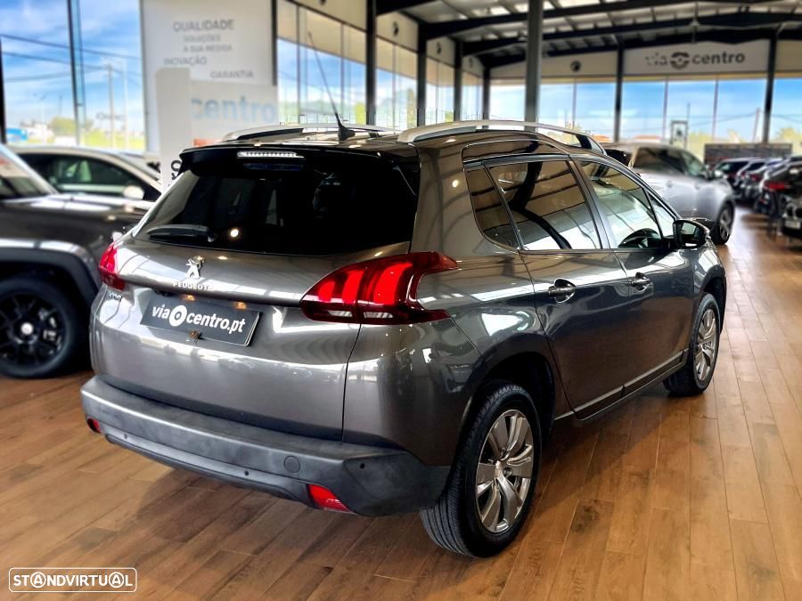 Peugeot 2008 1.2 PureTech Style - 2