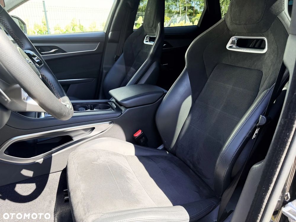 Jaguar F-Pace P550 AWD SVR - 13