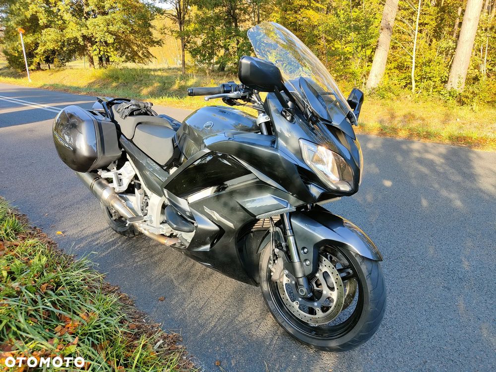 Yamaha FJR - 2
