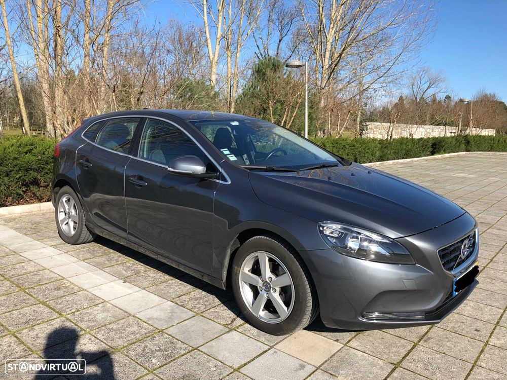 Volvo V40 1.6 D2 Momentum - 4
