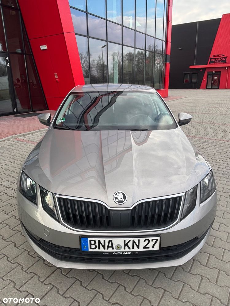 Skoda Octavia - 2