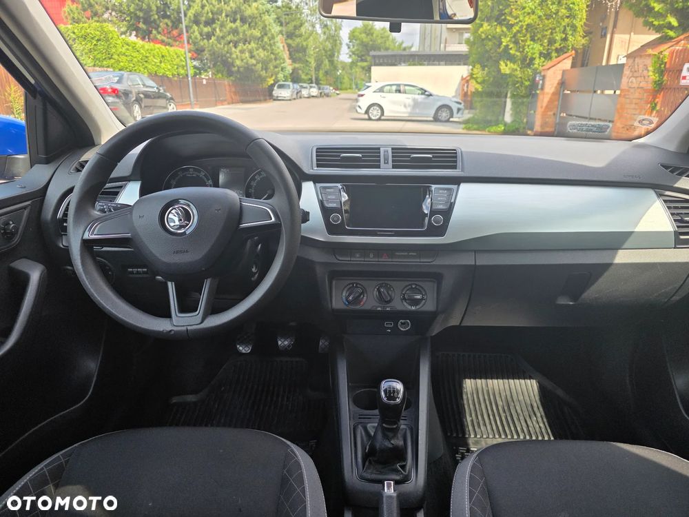 Skoda Fabia 1.0 Ambition - 10