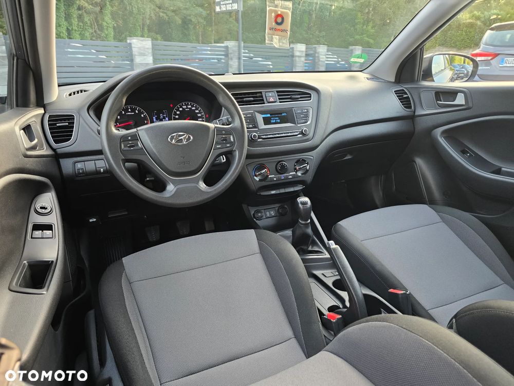 Hyundai i20 1.2 GO - 25