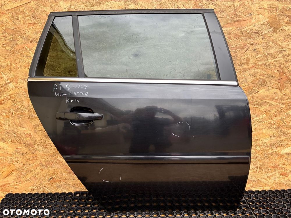 Opel Vectra C lift kombi kod lak. Z20R  DRZWI TYŁ TYLNIE  PRAWE PRAWY - 1