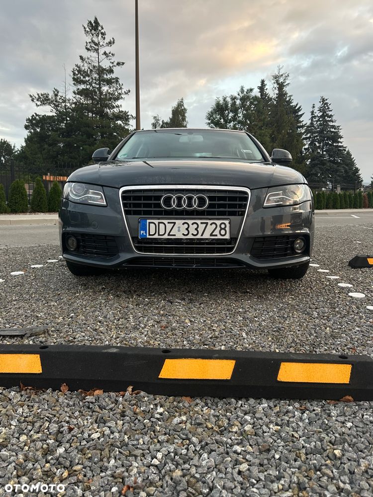 Audi A4 Limousine - 6