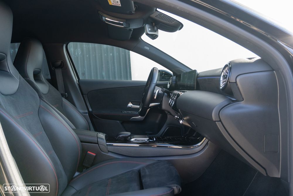 Mercedes-Benz A 180 7G-DCT AMG Line - 29