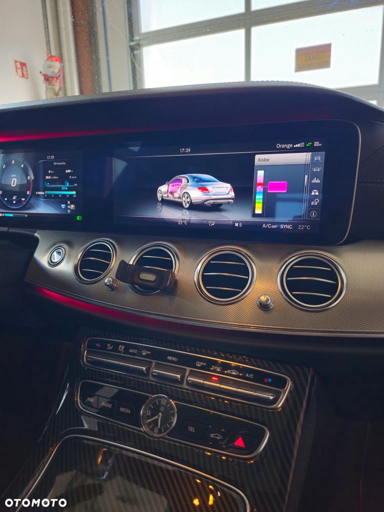 Mercedes-Benz Klasa E 220 d 9G-TRONIC - 20