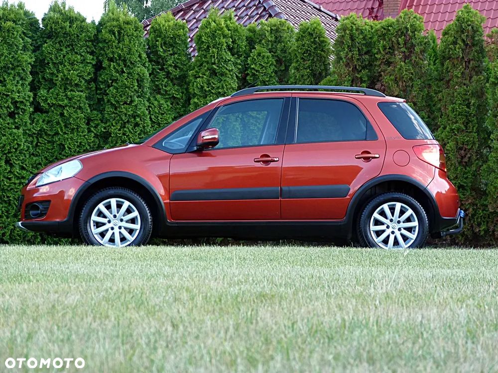 Suzuki SX4 1.6 VVT 4x4 Style - 10