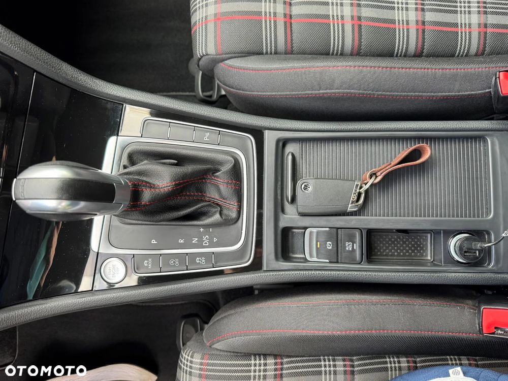 Volkswagen Golf VII 2.0 TSI BMT GTI Performance DSG - 10