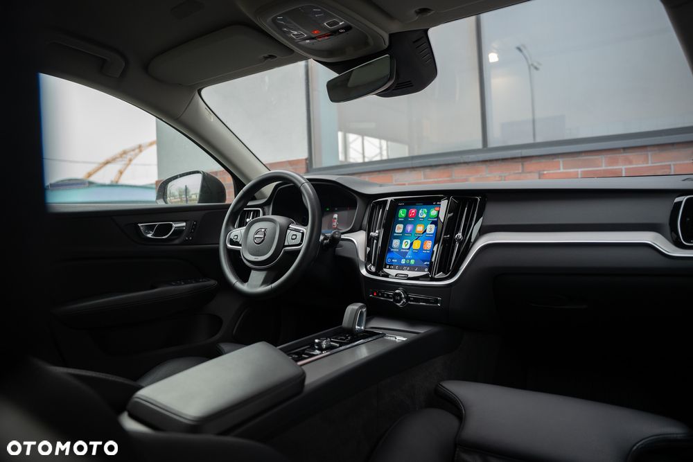 Volvo V60 Cross Country B4 D AWD Geartronic Pro - 27