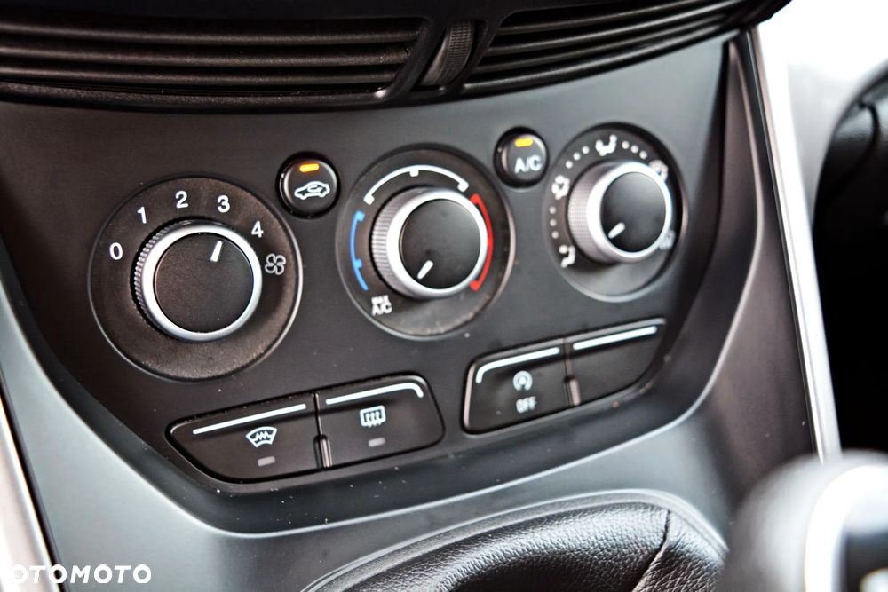 Ford Kuga 1.5 EcoBoost 2x4 Business Edition - 20