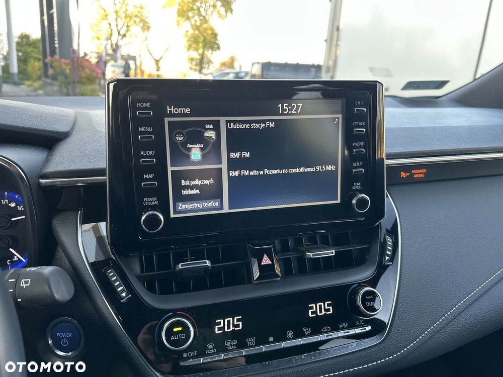 Toyota Corolla 2.0 Hybrid Comfort - 17