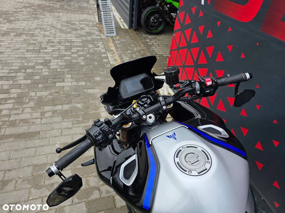 Yamaha MT - 18