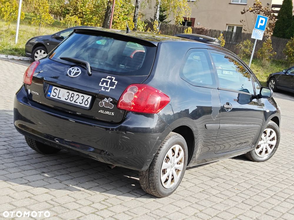 Toyota Auris 1.4 D-4D Luna - 5