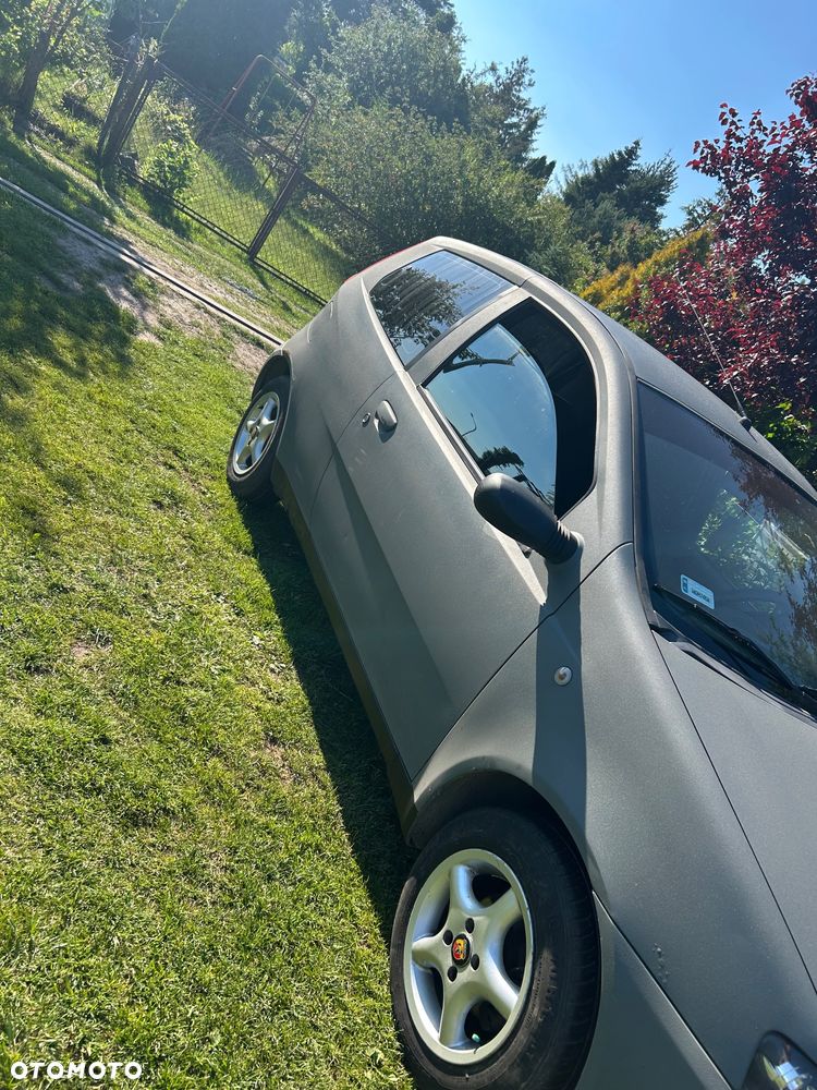 Fiat Punto 1.2 8V SX - 2