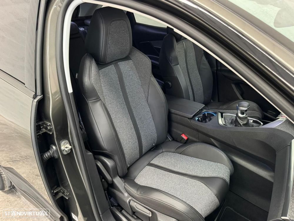 Peugeot 3008 1.5 BlueHDi Allure - 39