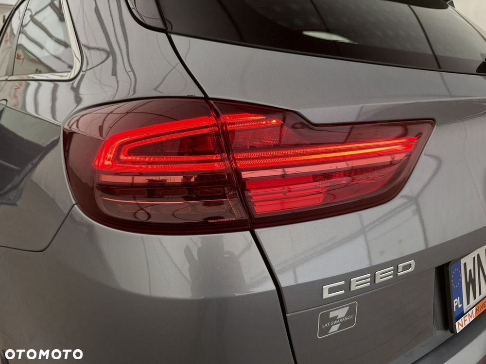 Kia Ceed - 30