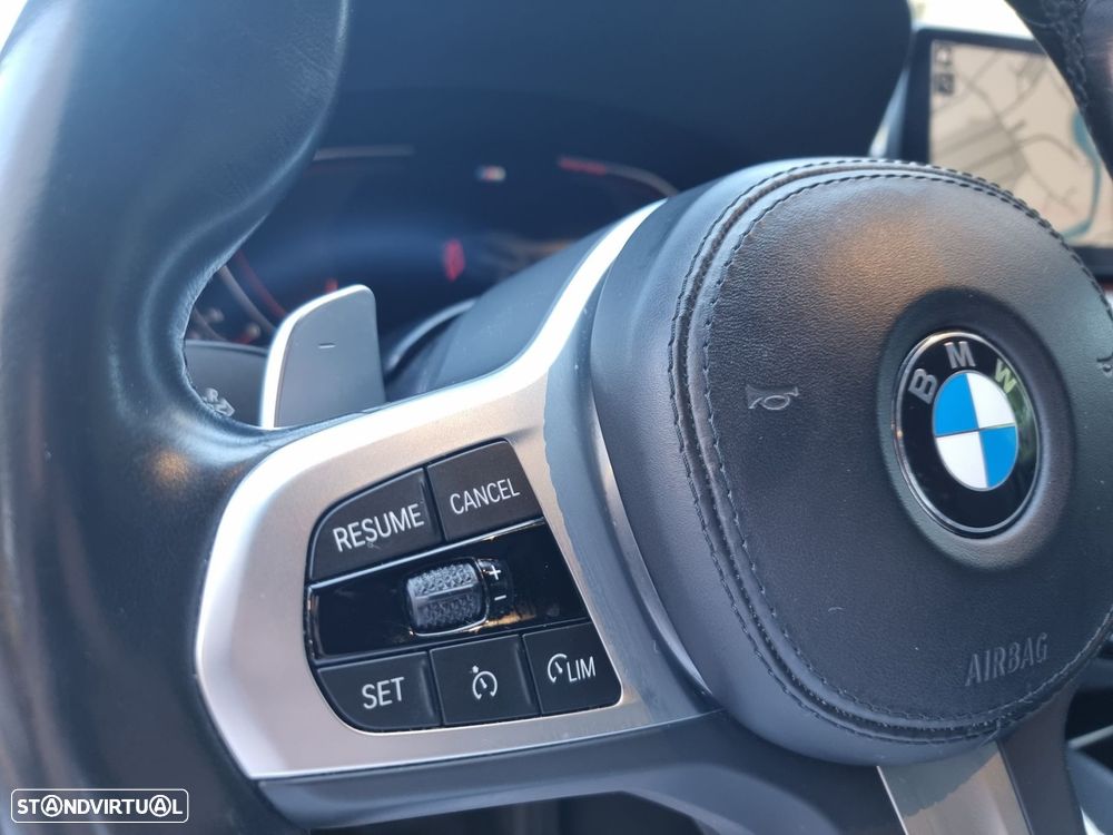 BMW 520 d Pack Desportivo M Auto - 19
