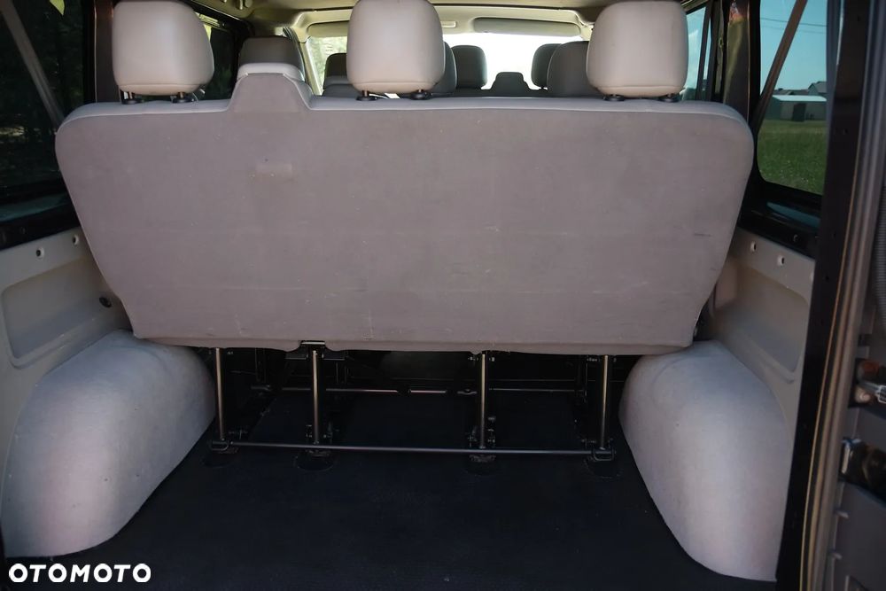 Opel Vivaro - 19