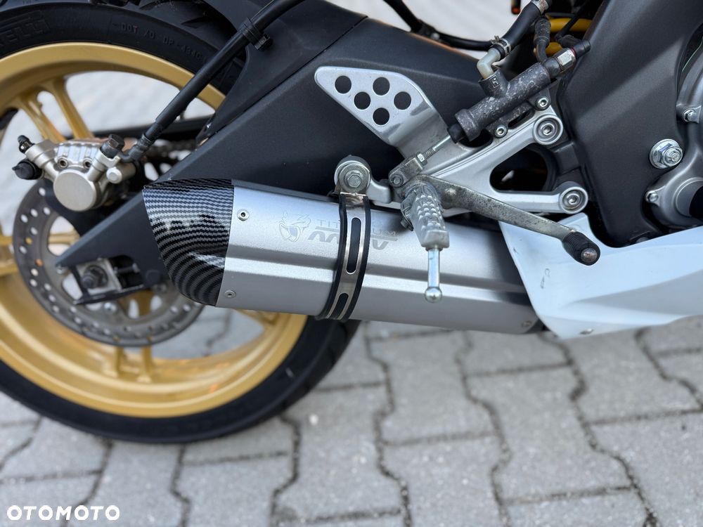 Yamaha YZF - 12