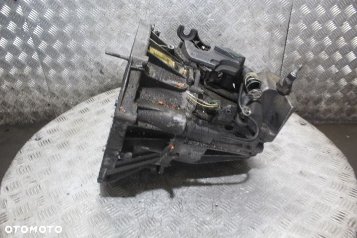 SKRZYNIA BIEGÓW 6 BIEGOWA RENAULT LAGUNA III 1.6 - 3