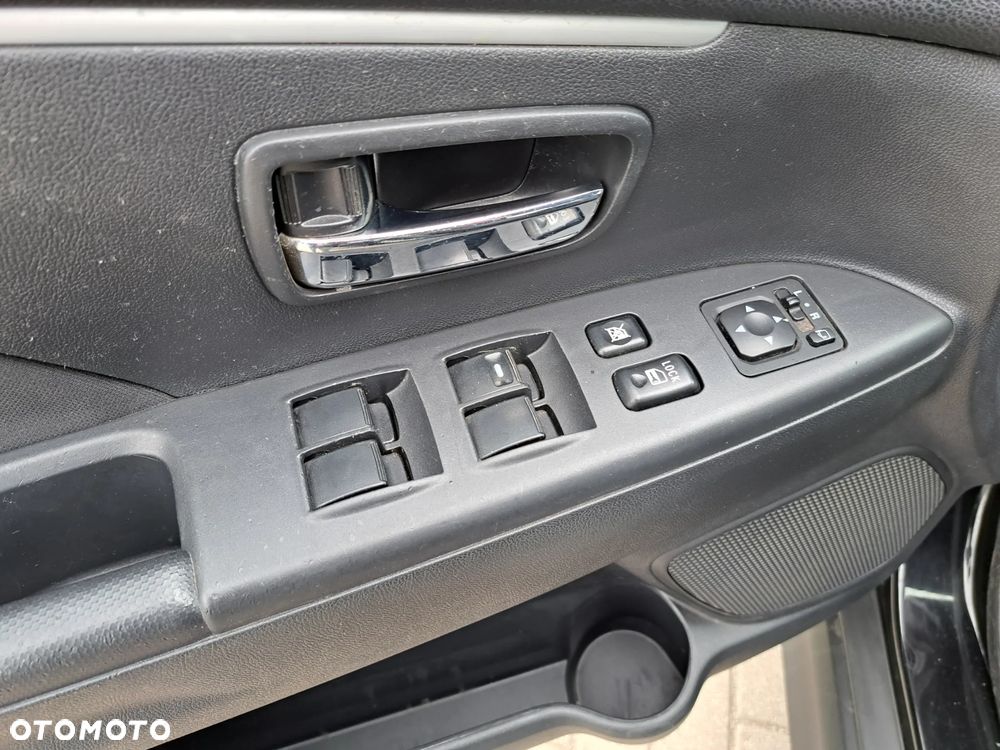 Mitsubishi ASX - 20
