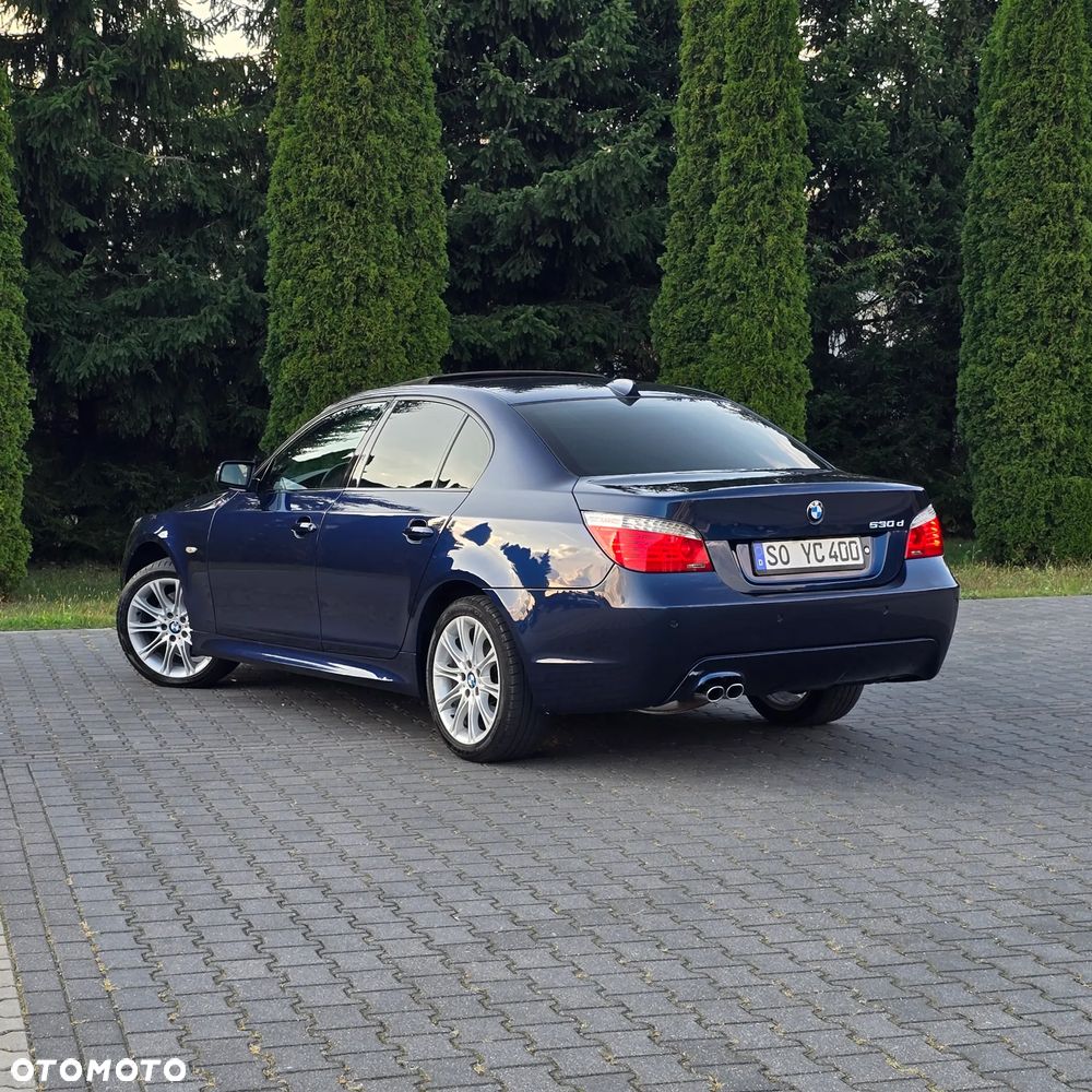 BMW Seria 5 530d Sport-Aut Edition Sport - 11