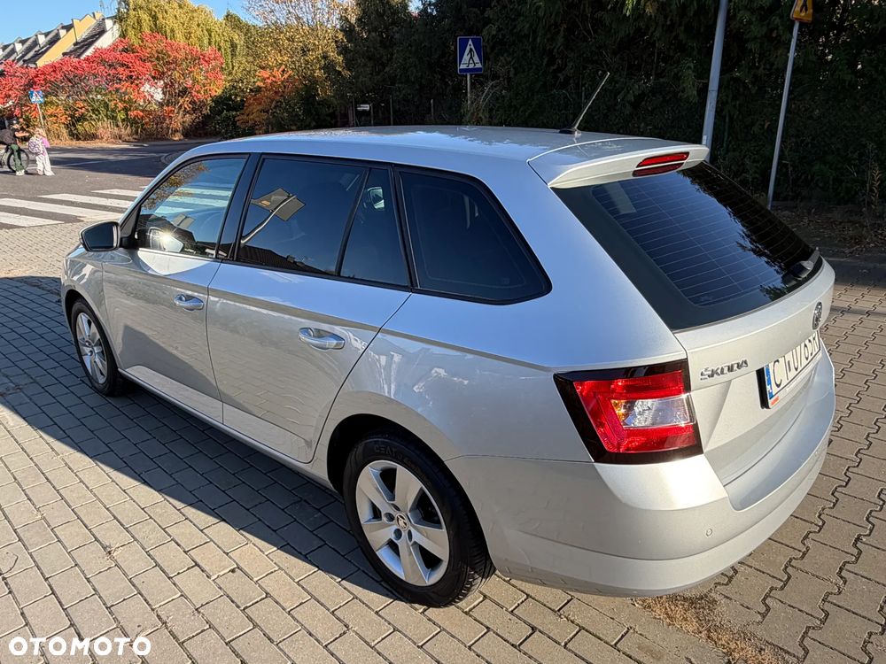 Skoda Fabia 2017 photo 5