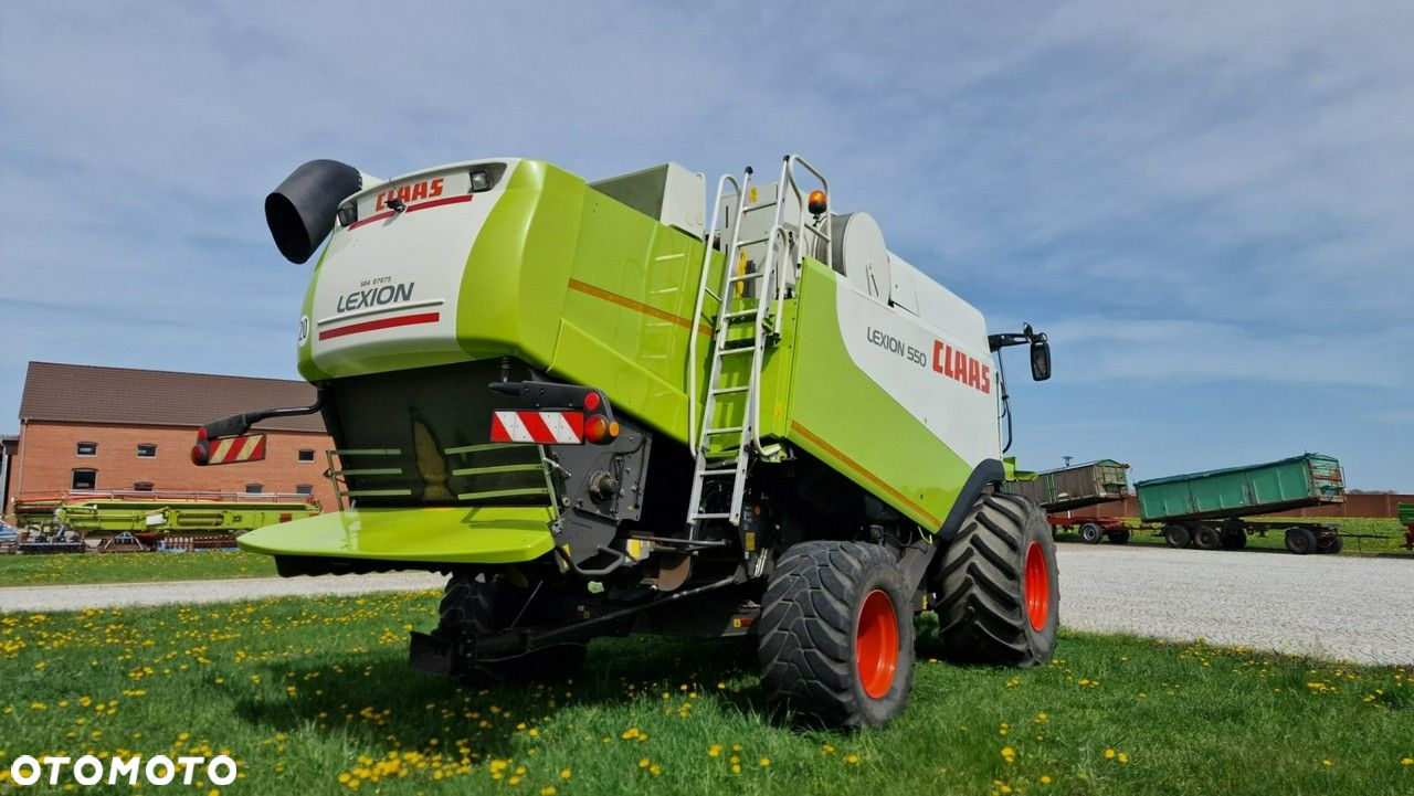 Claas kombajn CLAAS Lexion 550 / 560 + Heder V750 - 3