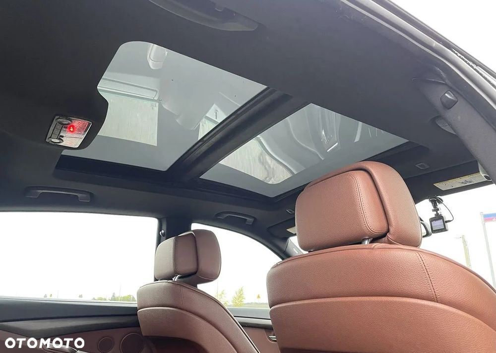 BMW Seria 5 535i xDrive Sport-Aut - 9