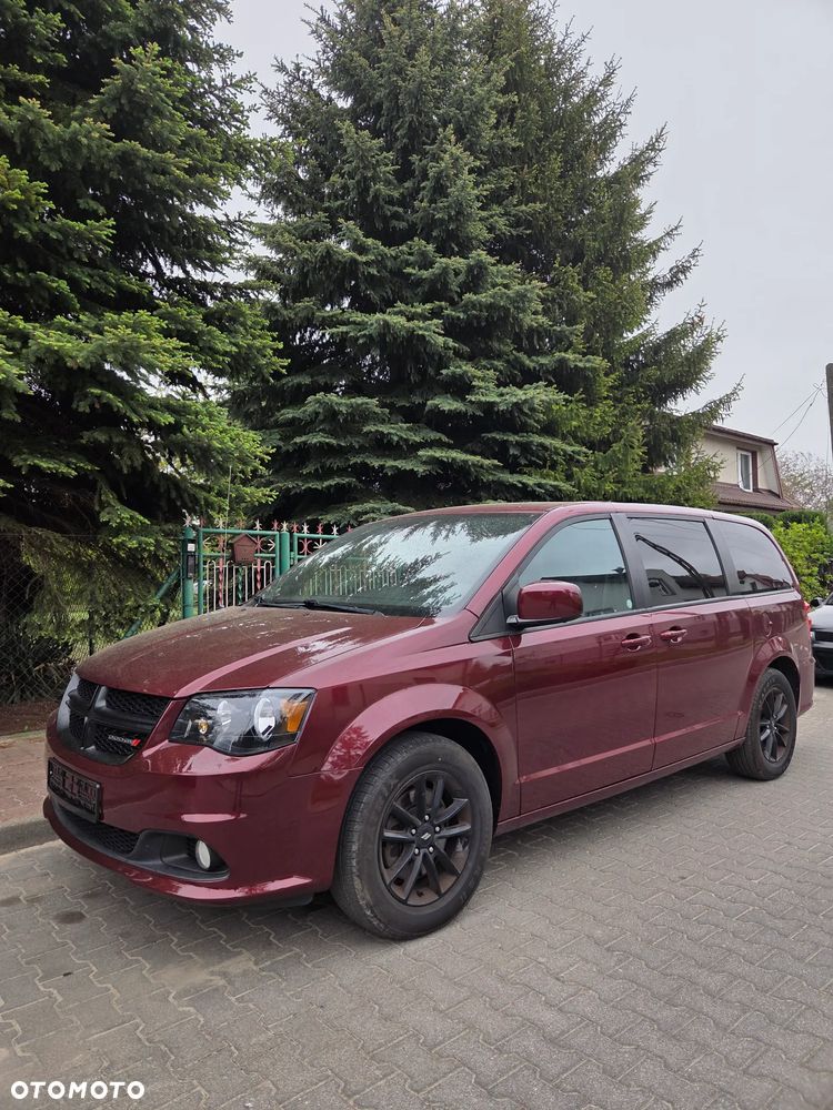 Dodge Grand Caravan 3.6 R/T - 11