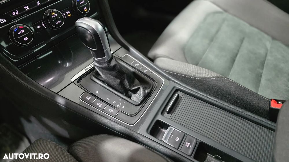 Volkswagen Golf 2.0 TDI DSG 4Motion - 4