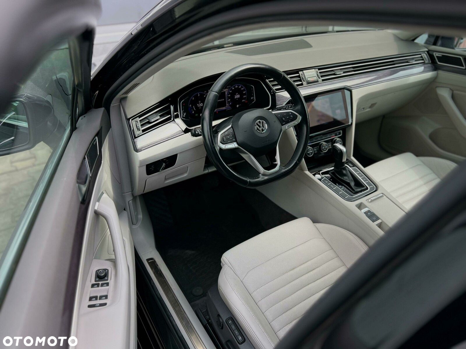 Volkswagen Passat - 9