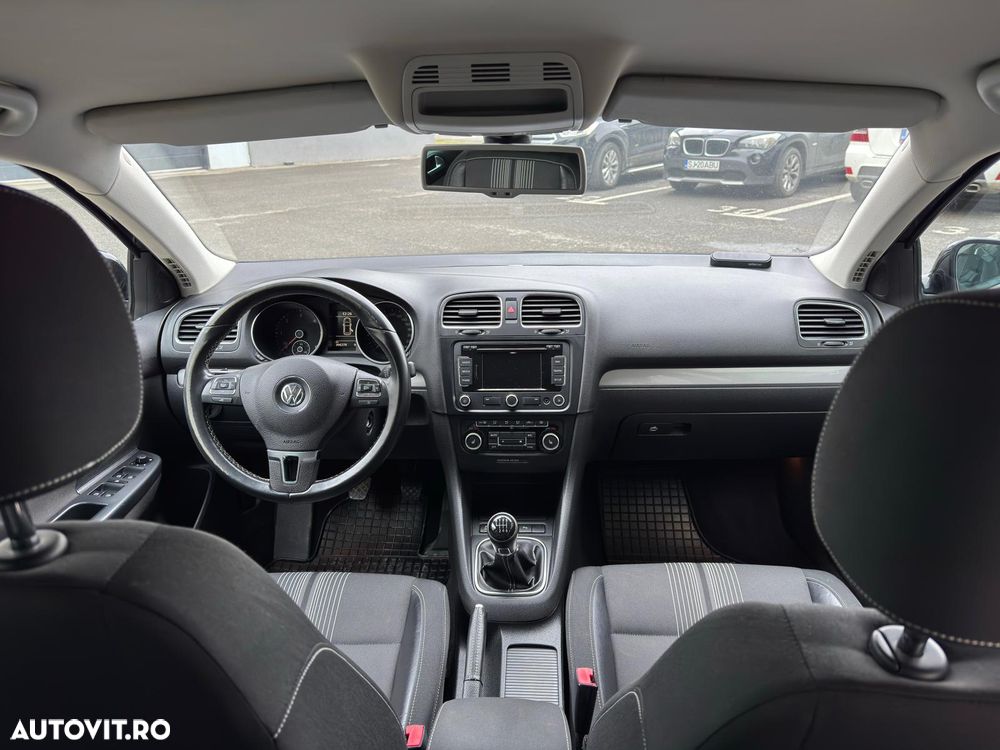 Volkswagen Golf - 12