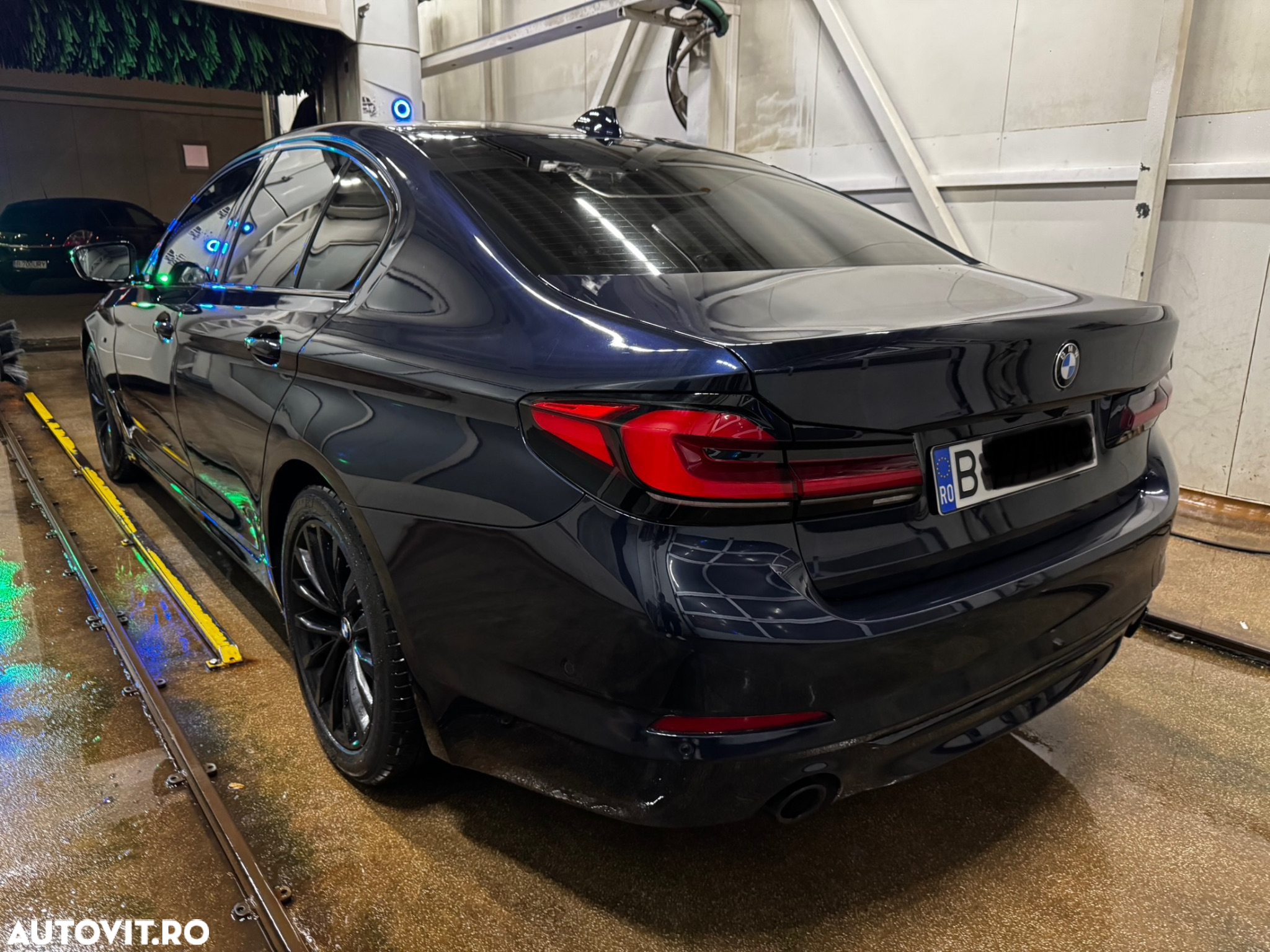 BMW Seria 5 530i Aut. Luxury Line - 21
