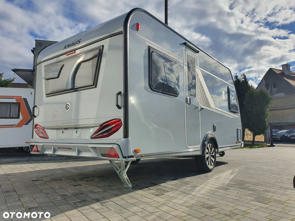 KNAUS SUDWIND 450 FU BLACK SELECTION - 5